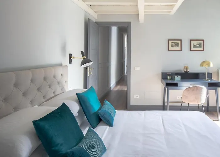 Brand New - Luxury 4 Bedroom And 4 Bathroom At Duomo Apartment Florenz